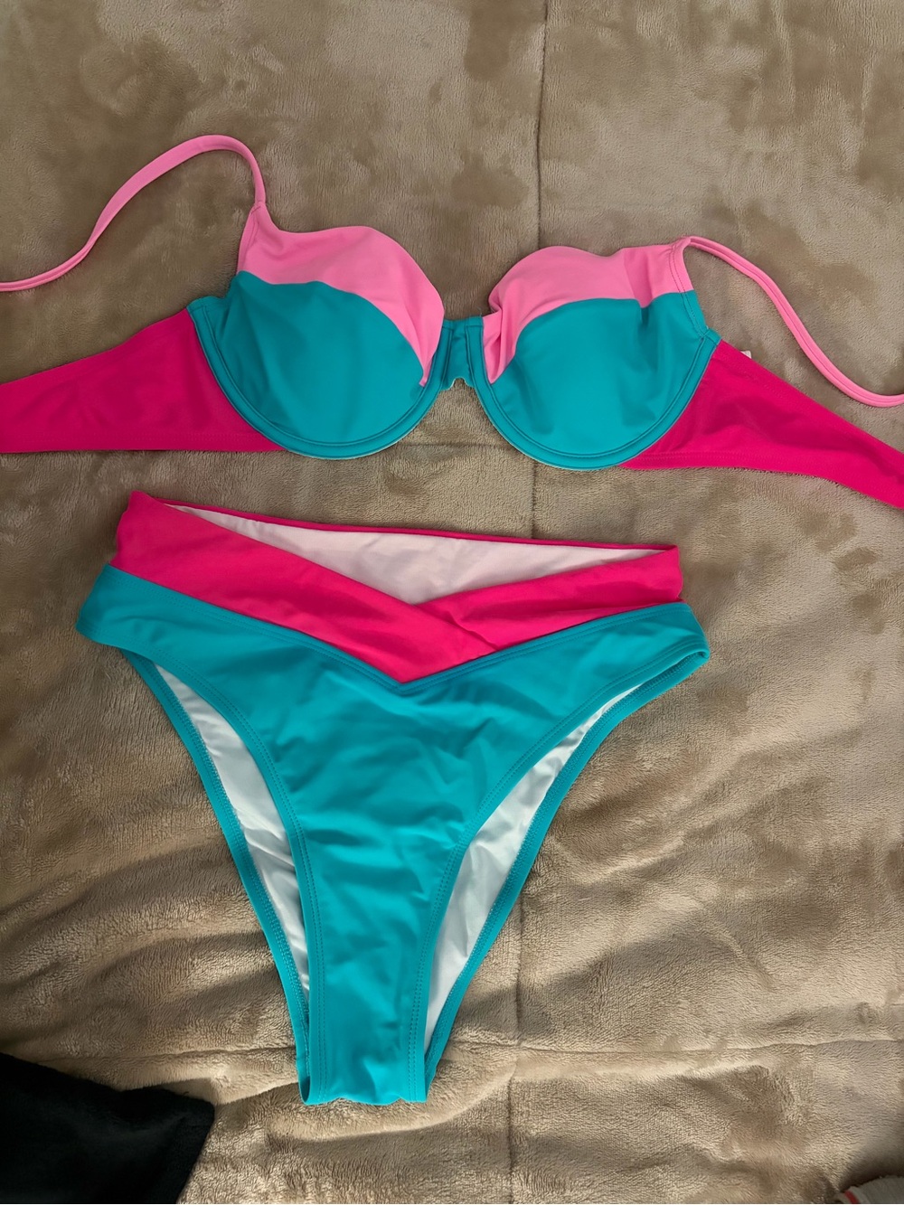 Cupshe Teal, Hot Pink & Light Pink Colorblock Underwire Bikini